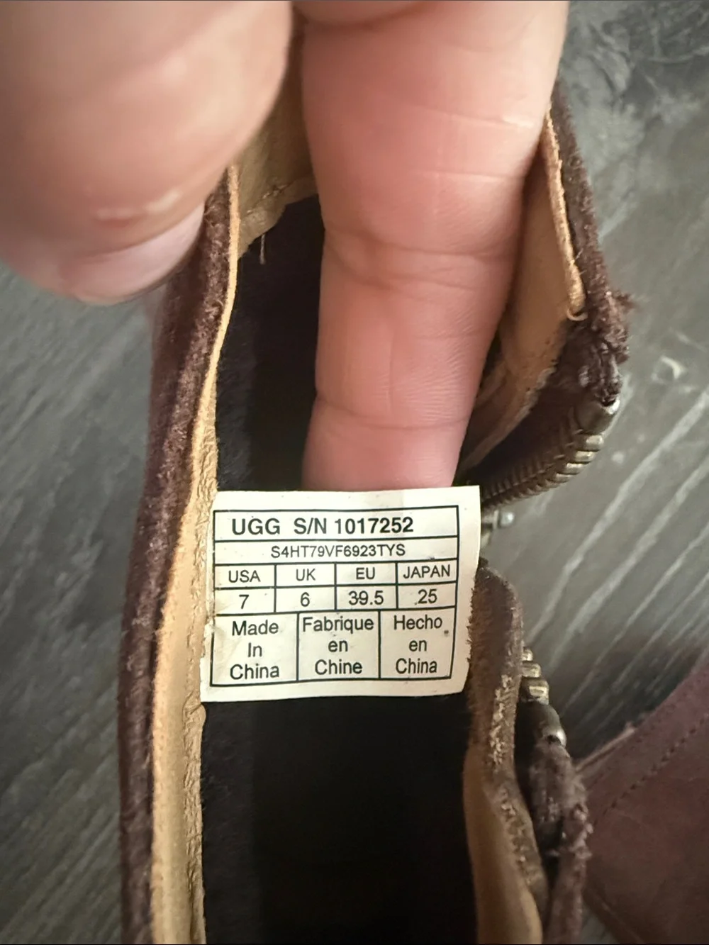 UGG Men’s Brown Leather Chukka Boots